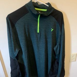 Men’s old navy long sleeve shirt